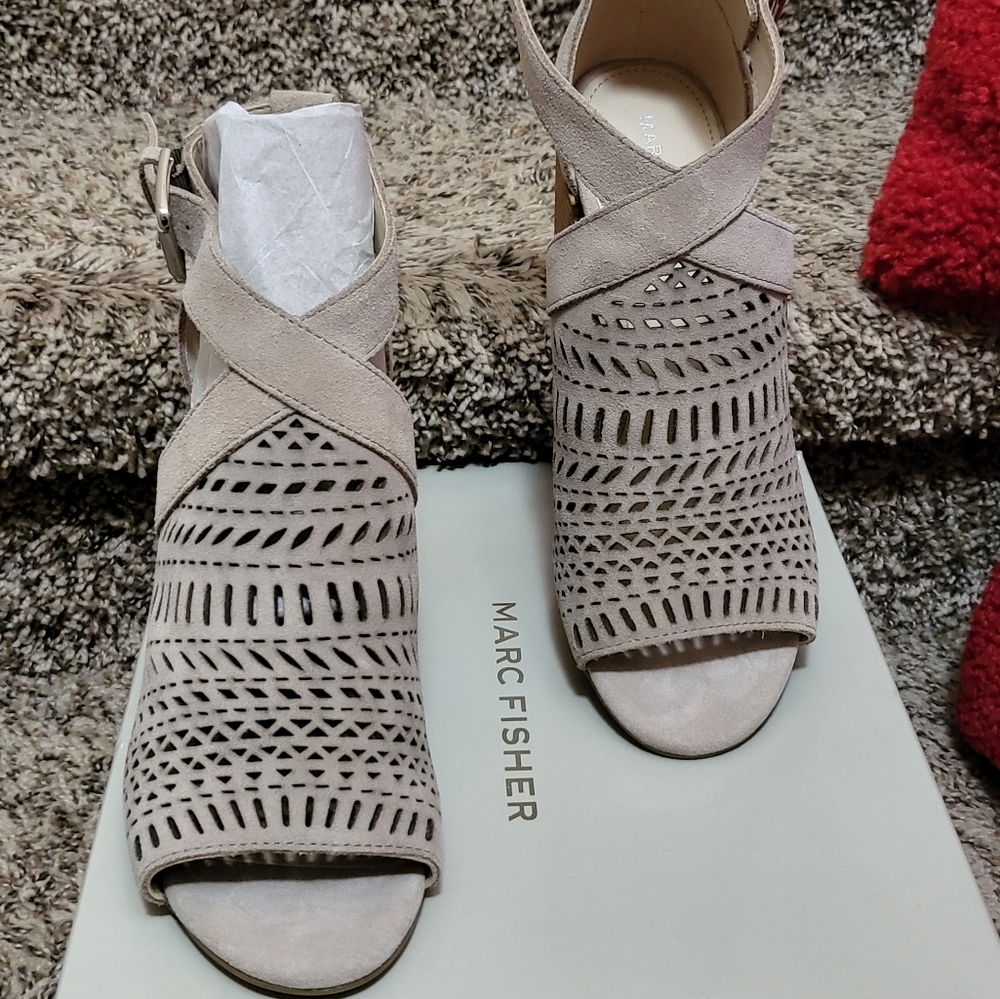Marc Fisher Sandals - Picture 6 of 6